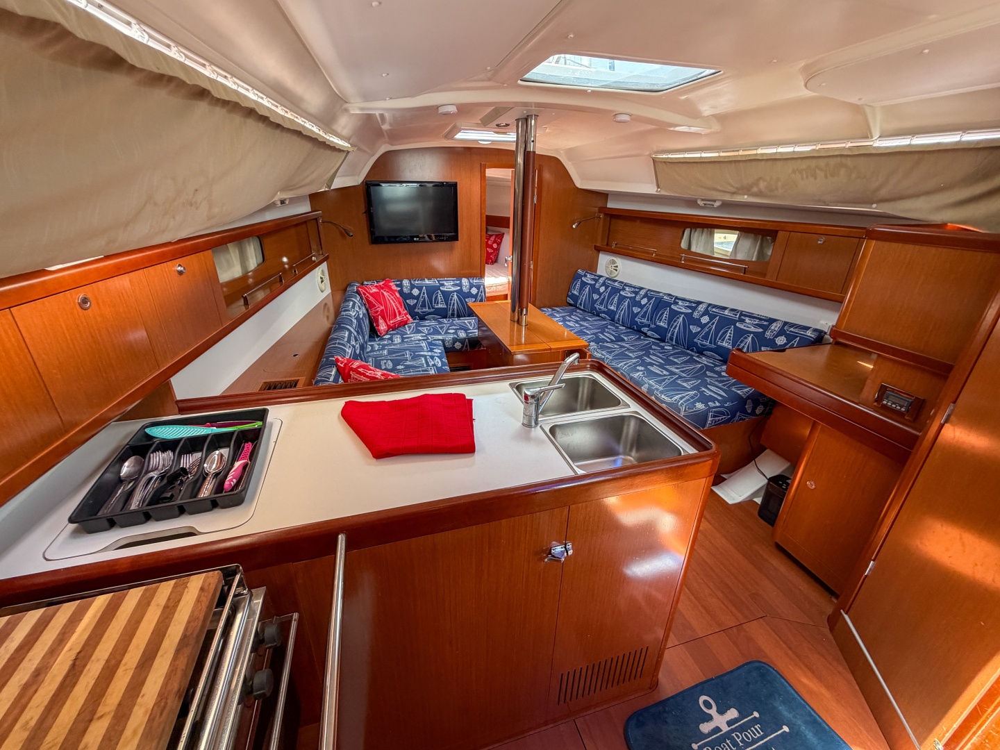 Boat Pour 34ft Beneteau Yacht For Sale Boat Pour 34ft Beneteau Yacht For Sale