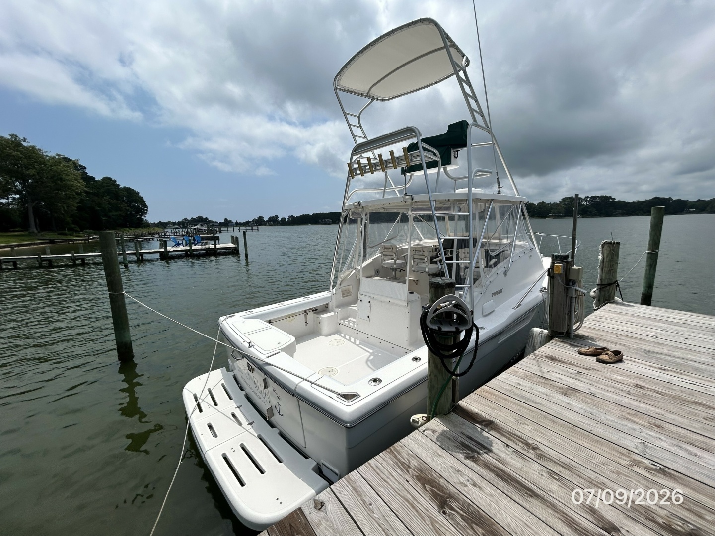 The O Klub 30ft Pursuit Yacht For Sale