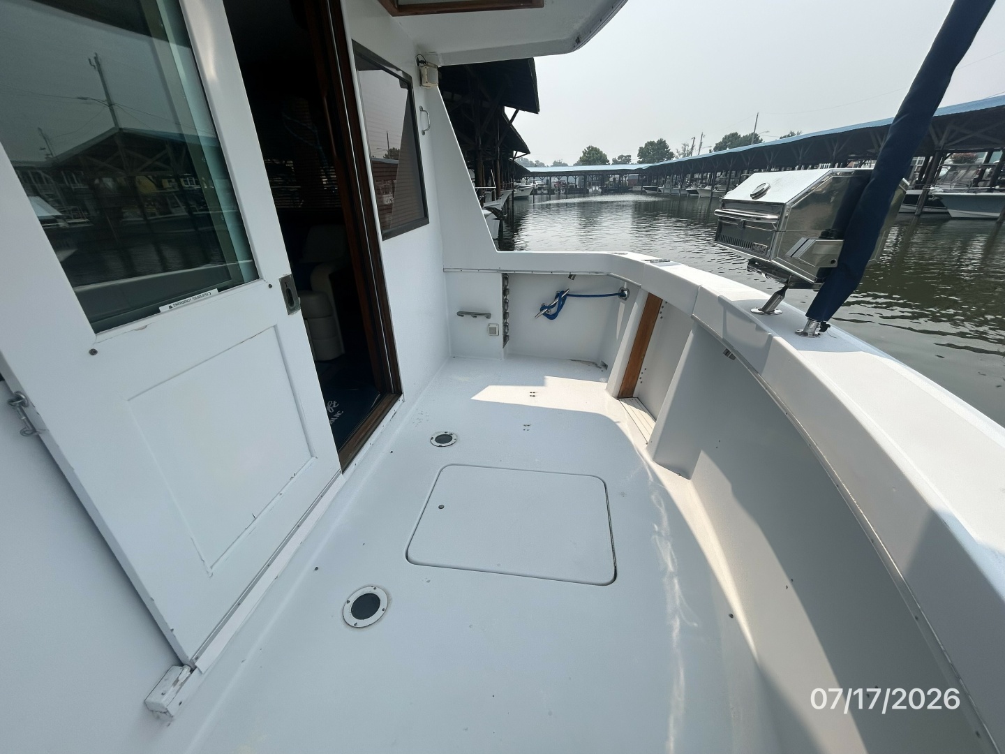 Overdraft 48ft Hatteras Yacht For Sale