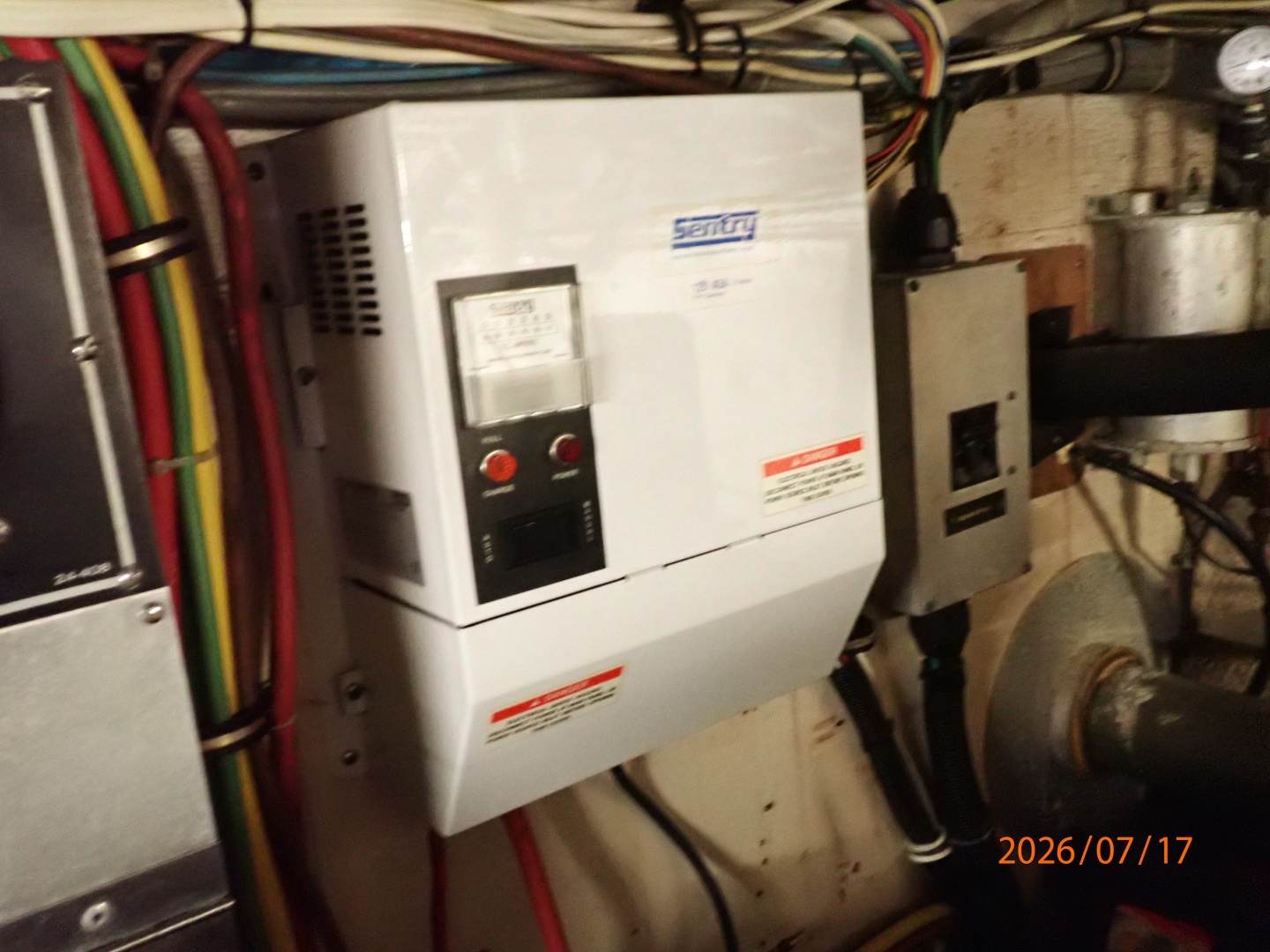 48' Hatteras battery charger