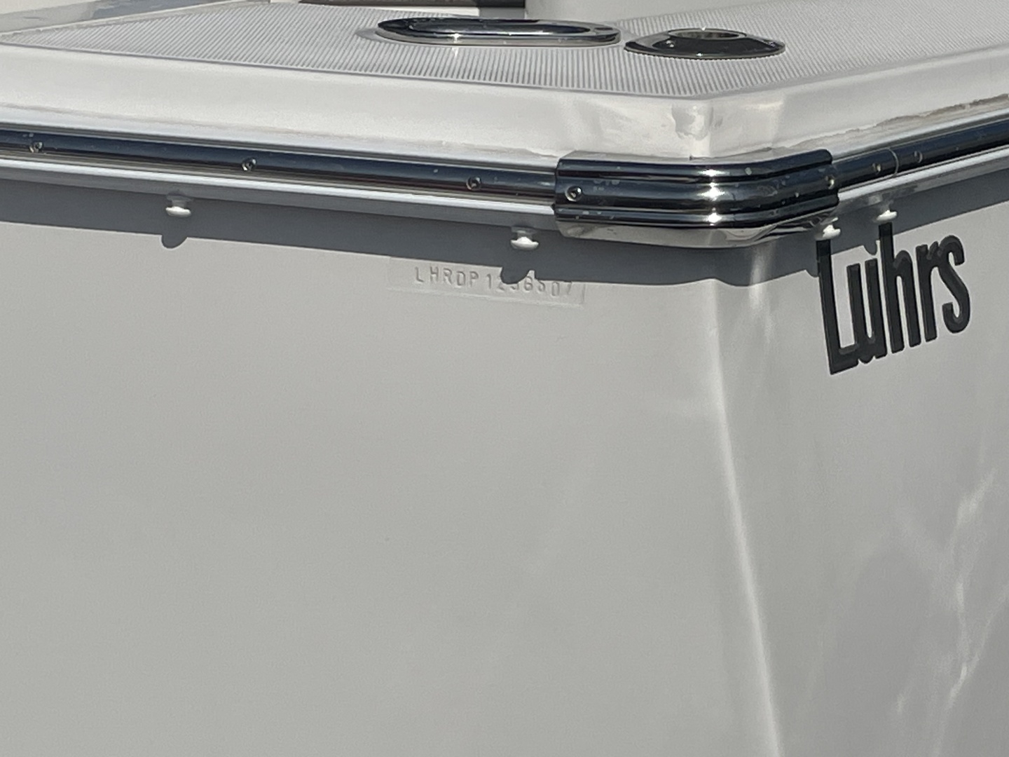Luhrs Logo