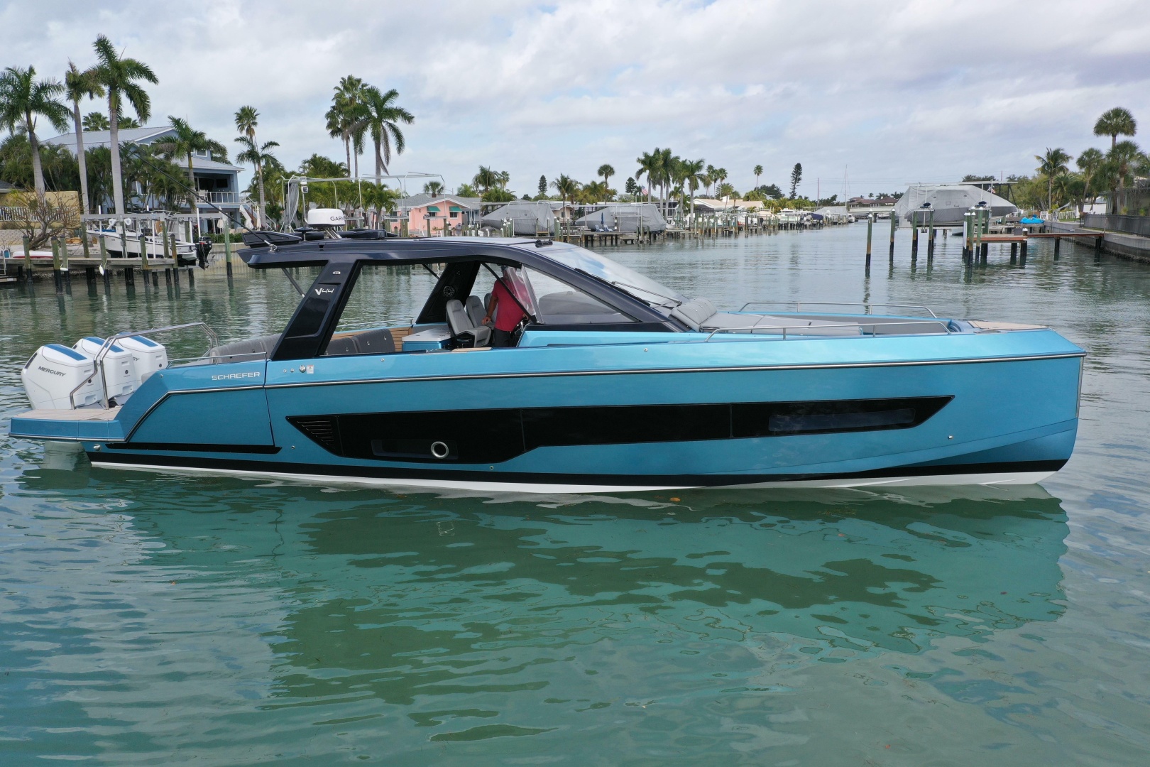 2025 Schaefer V44