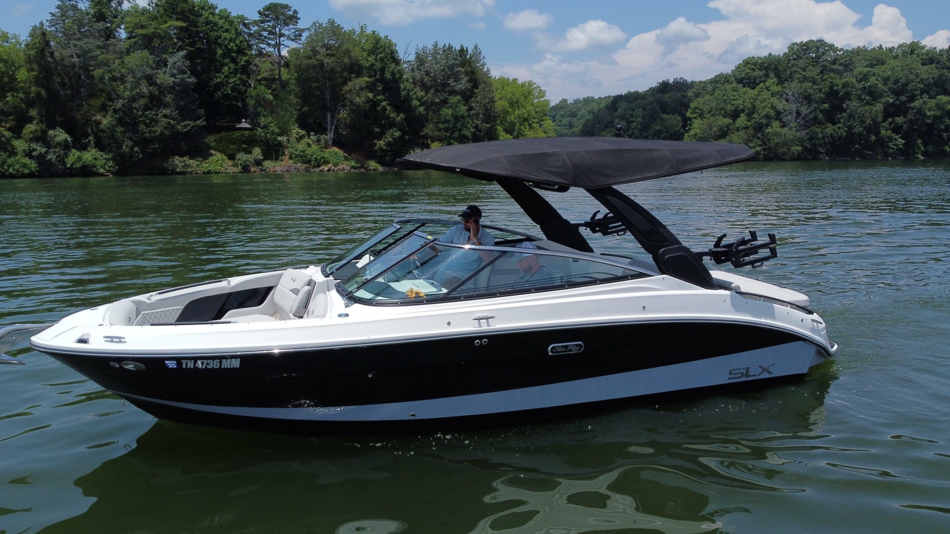 2023 Sea Ray SLX 260 Surf