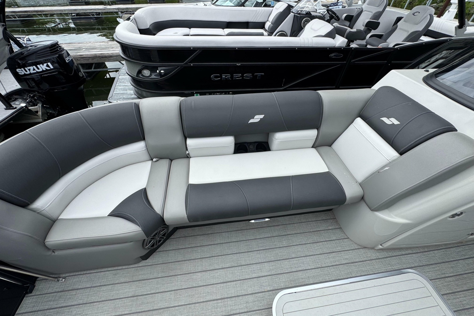 27ft Starcraft Yacht For Sale