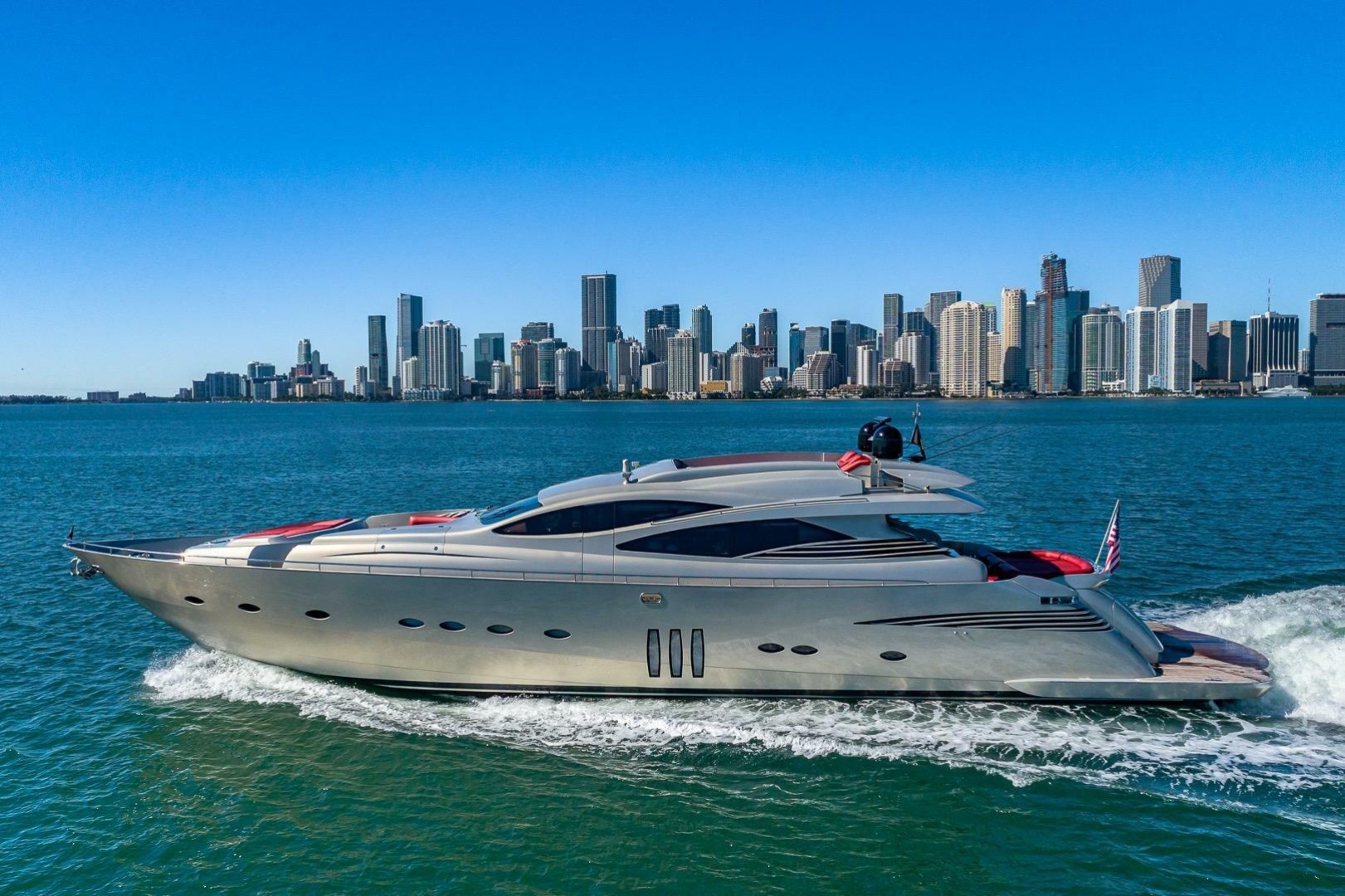2008 Pershing 90