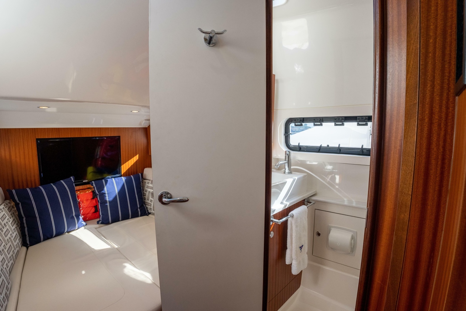 Pursuit S 428 Sport - Photo 31