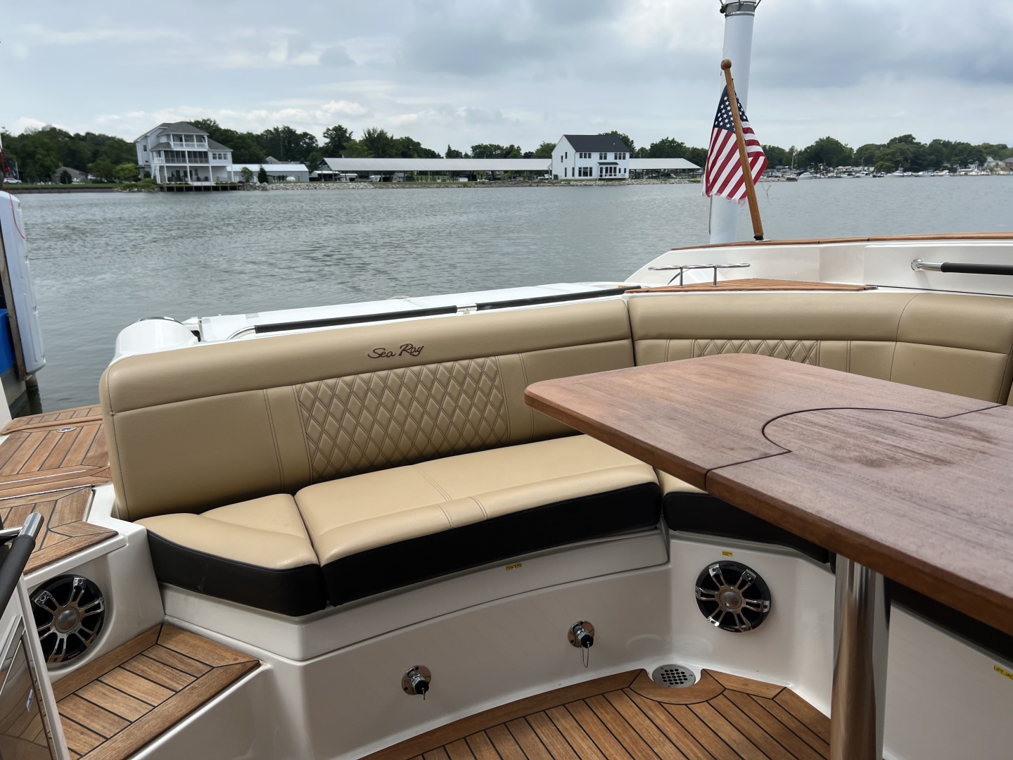 FUN DREAM 35ft Sea Ray Yacht For Sale