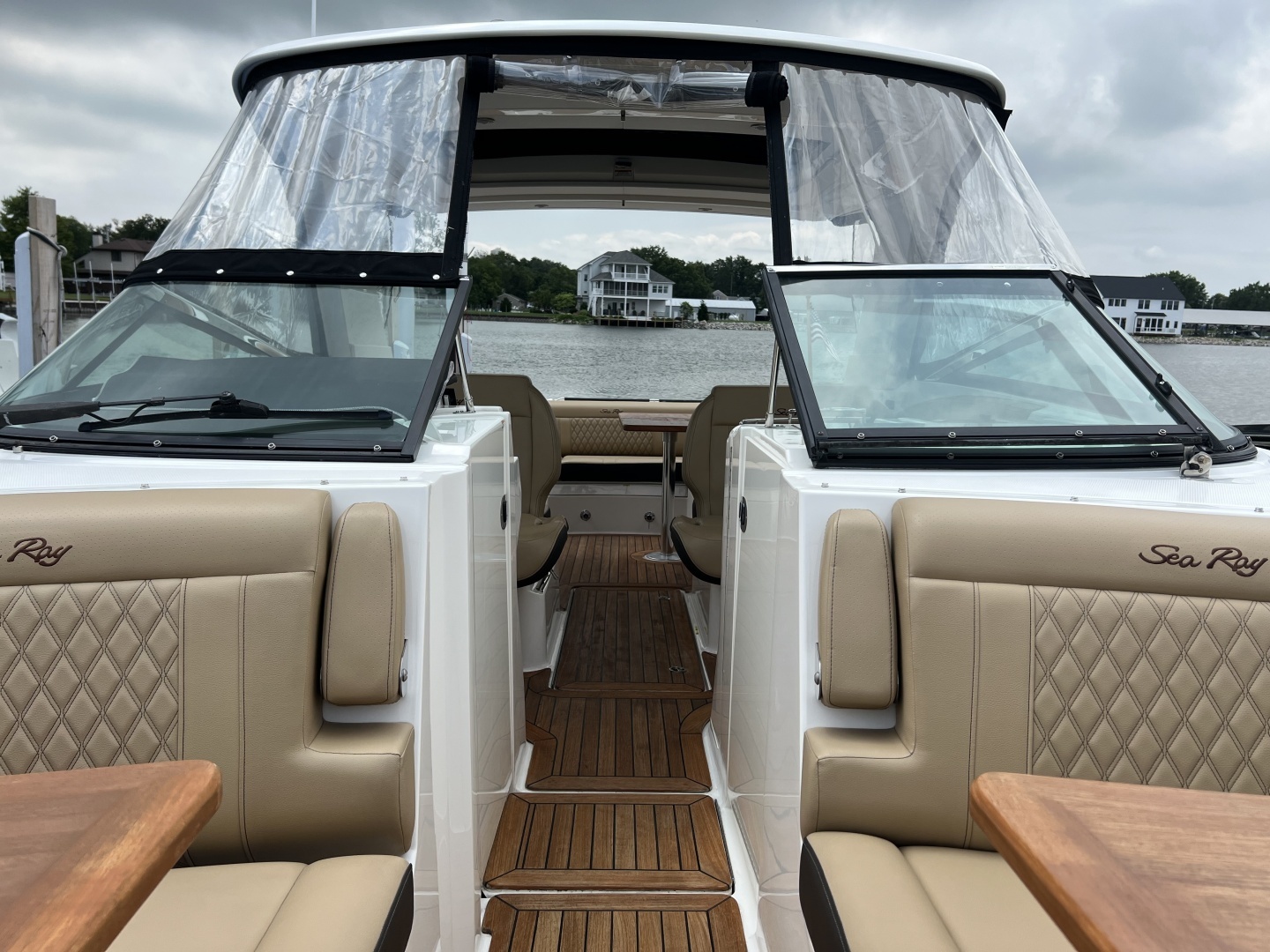 Sea Ray 350 SLX Yacht For Sale