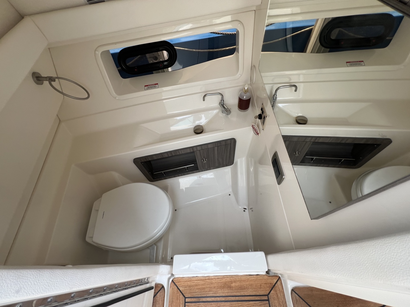 FUN DREAM 35ft Sea Ray Yacht For Sale