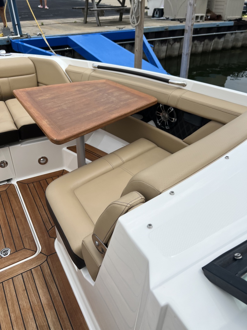 FUN DREAM 35ft Sea Ray Yacht For Sale