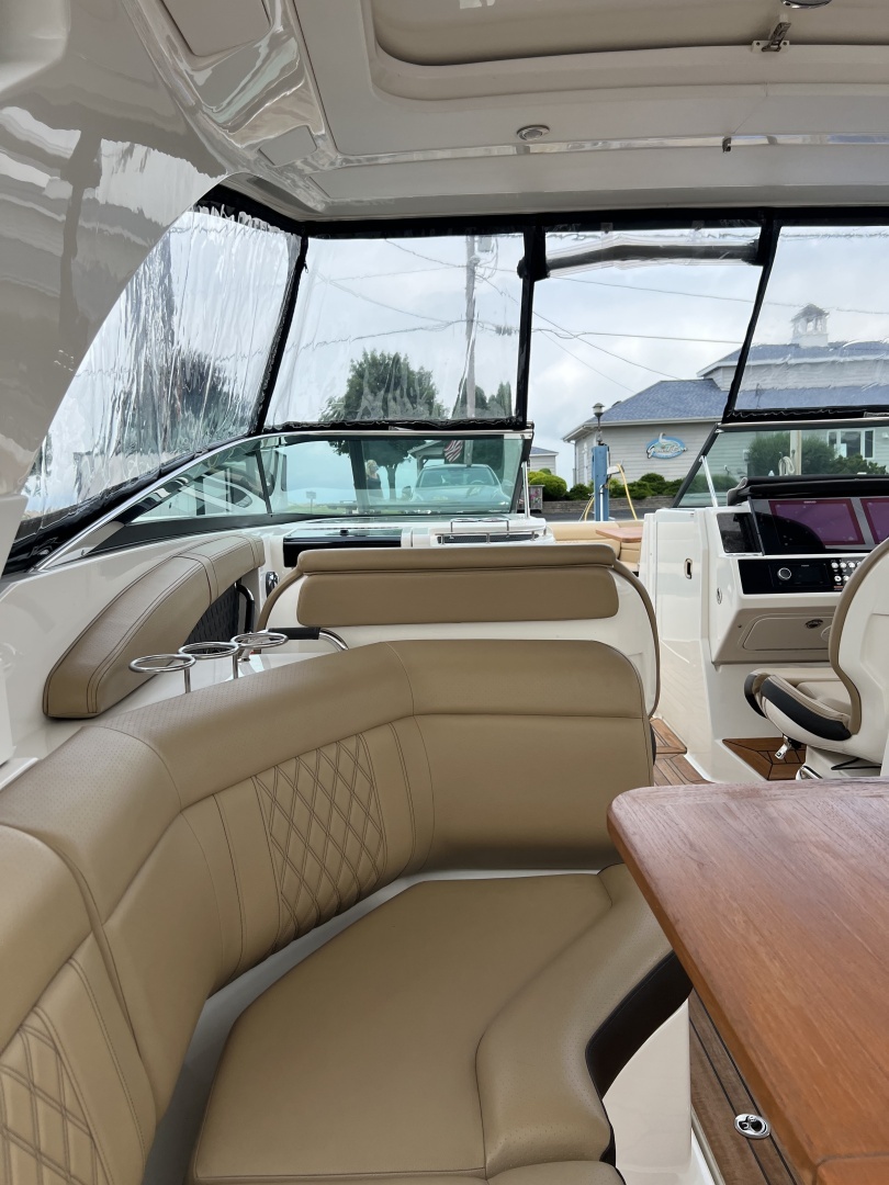Sea Ray 350 SLX Yacht For Sale