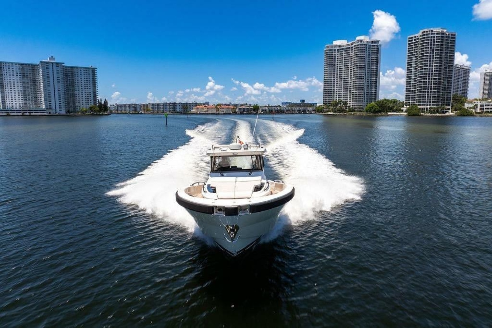 Bluegame BG 42 Yacht For Sale