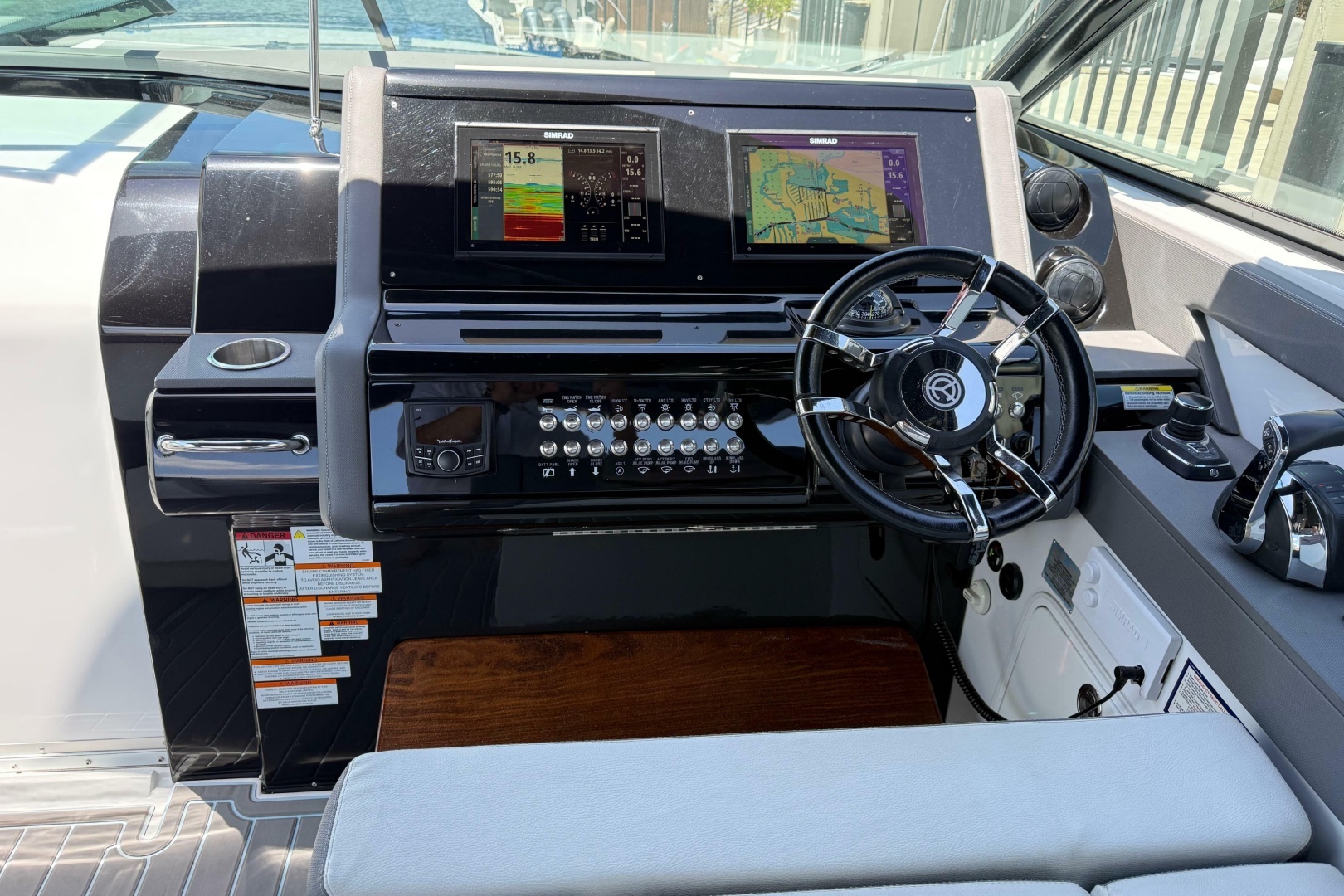 Cruisers Yachts 38 GLS OB Yacht For Sale