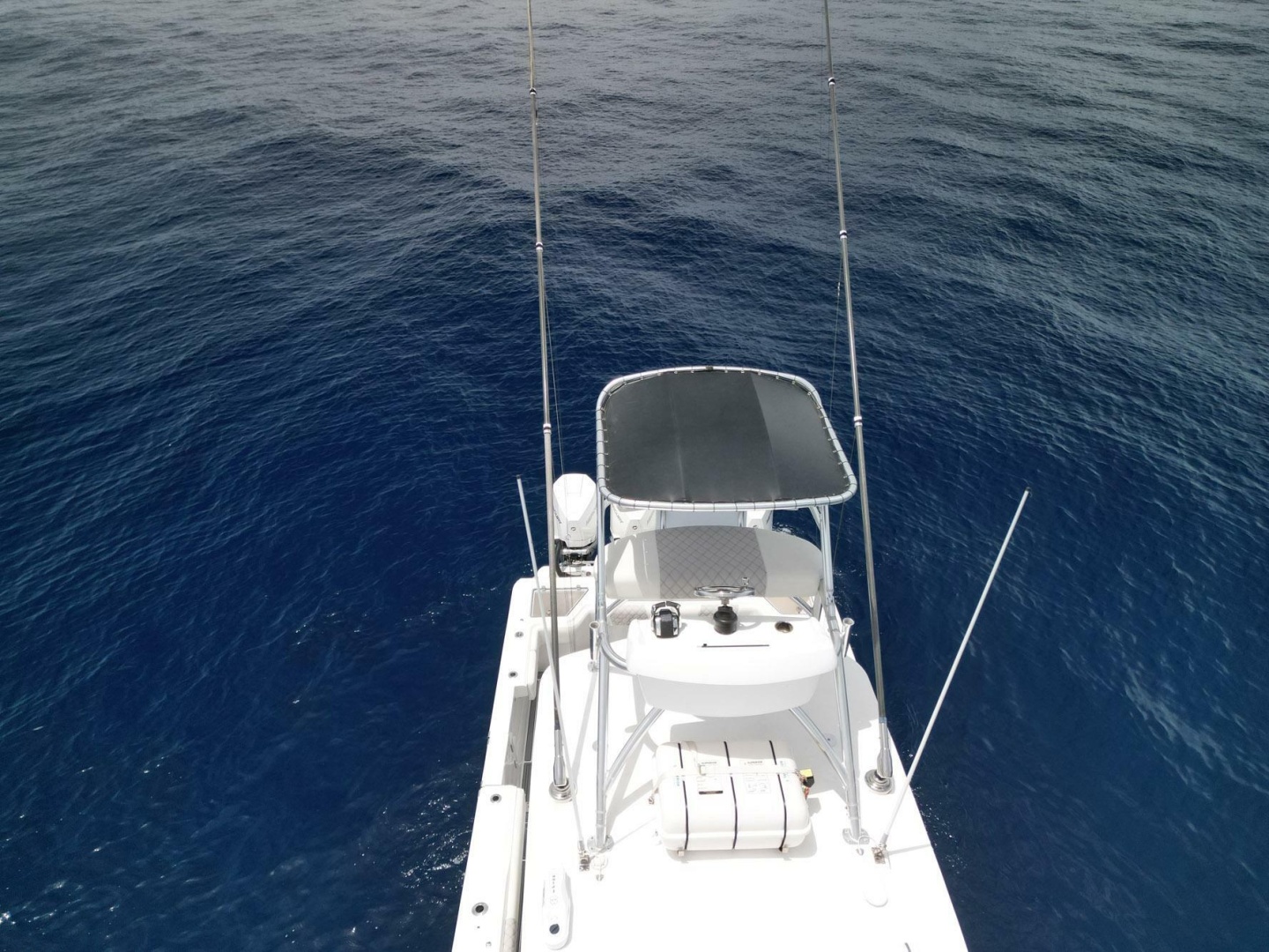2021 Front Runner 39 Center Console