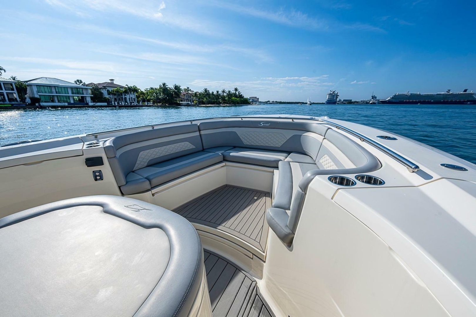 Scout 330 LXF Yacht For Sale
