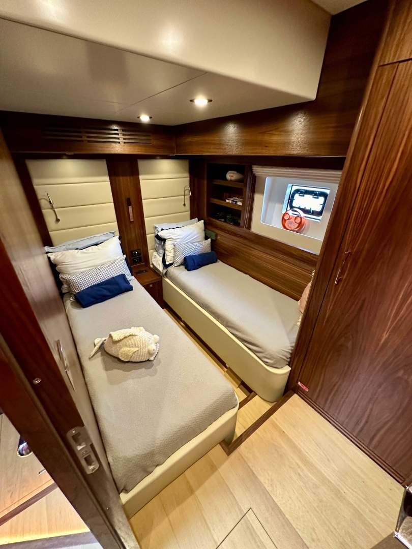 Sirena 58 Yacht For Sale