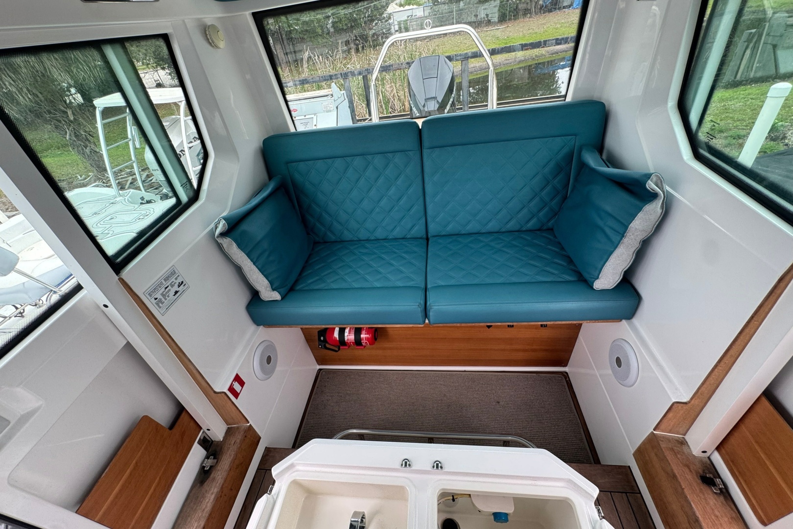 28ft Axopar Yacht For Sale 28ft Axopar Yacht For Sale