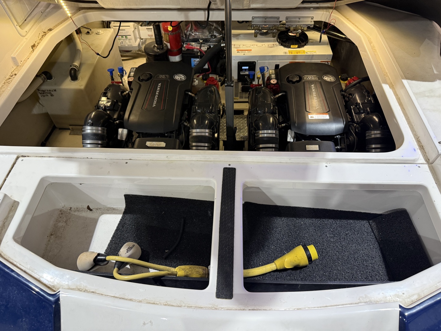 35ft Regal Yacht For Sale