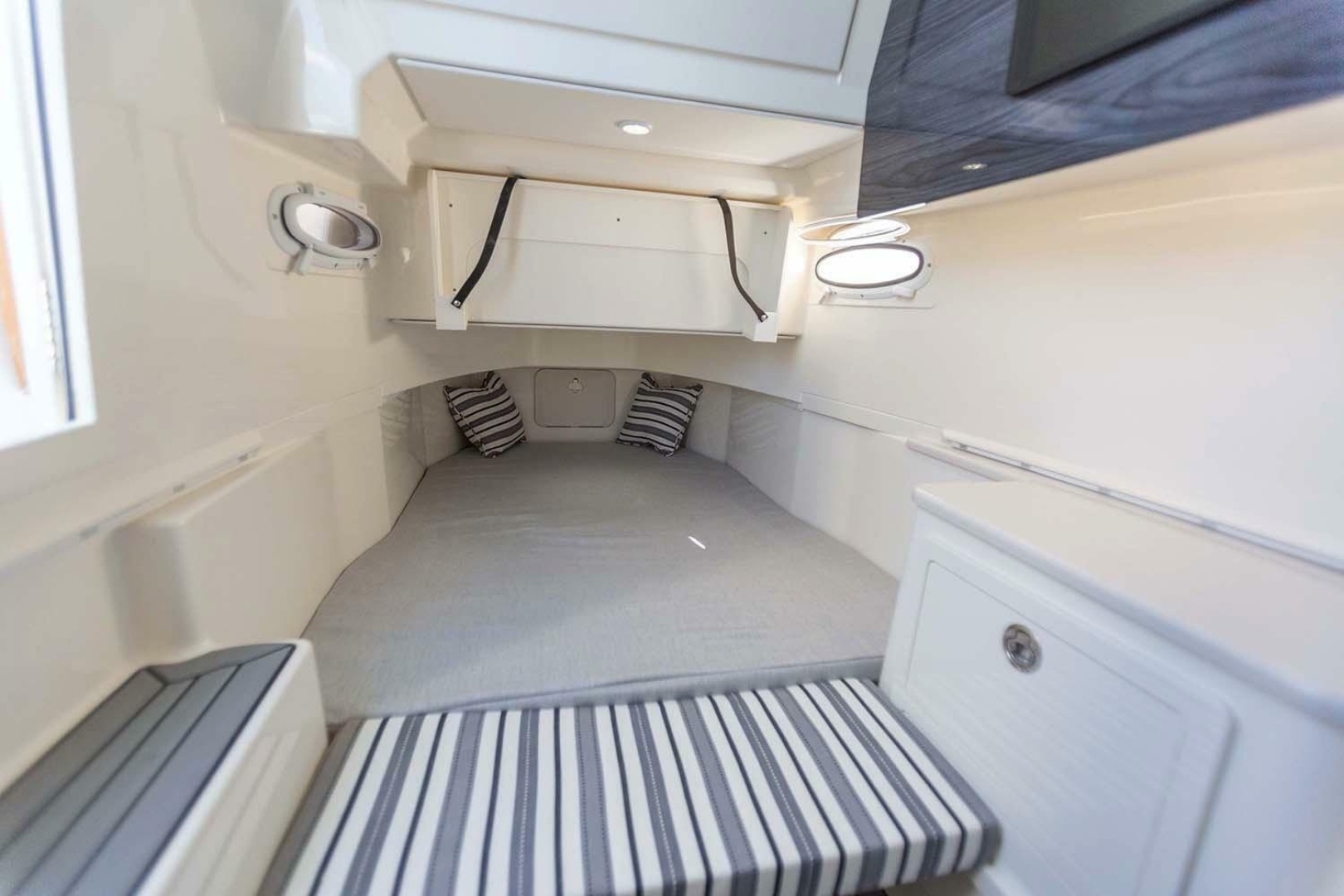 Dancin  A Jig 35ft Cobia Yacht For Sale