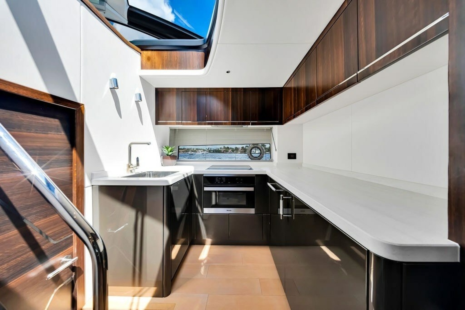 60ft Sunseeker Yacht For Sale