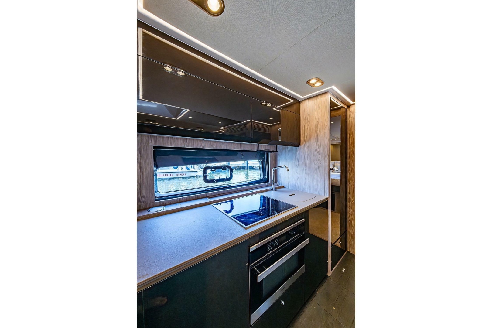 51ft Azimut Yacht For Sale