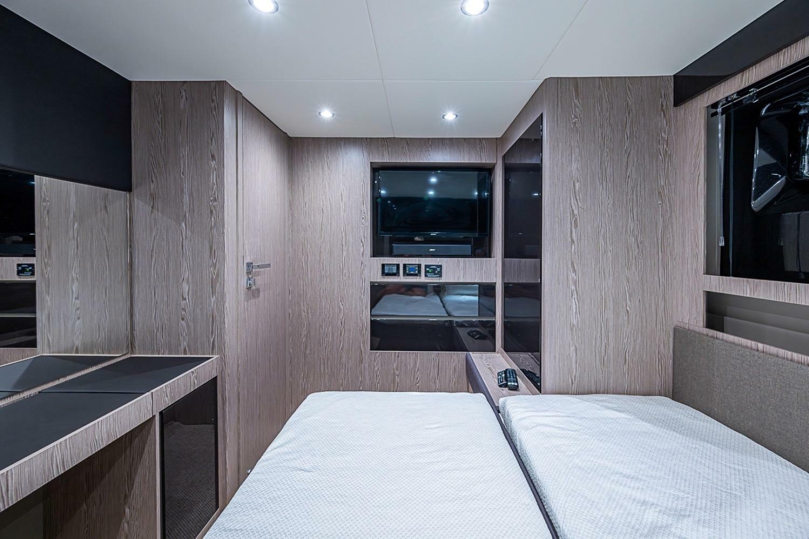 51ft Azimut Yacht For Sale
