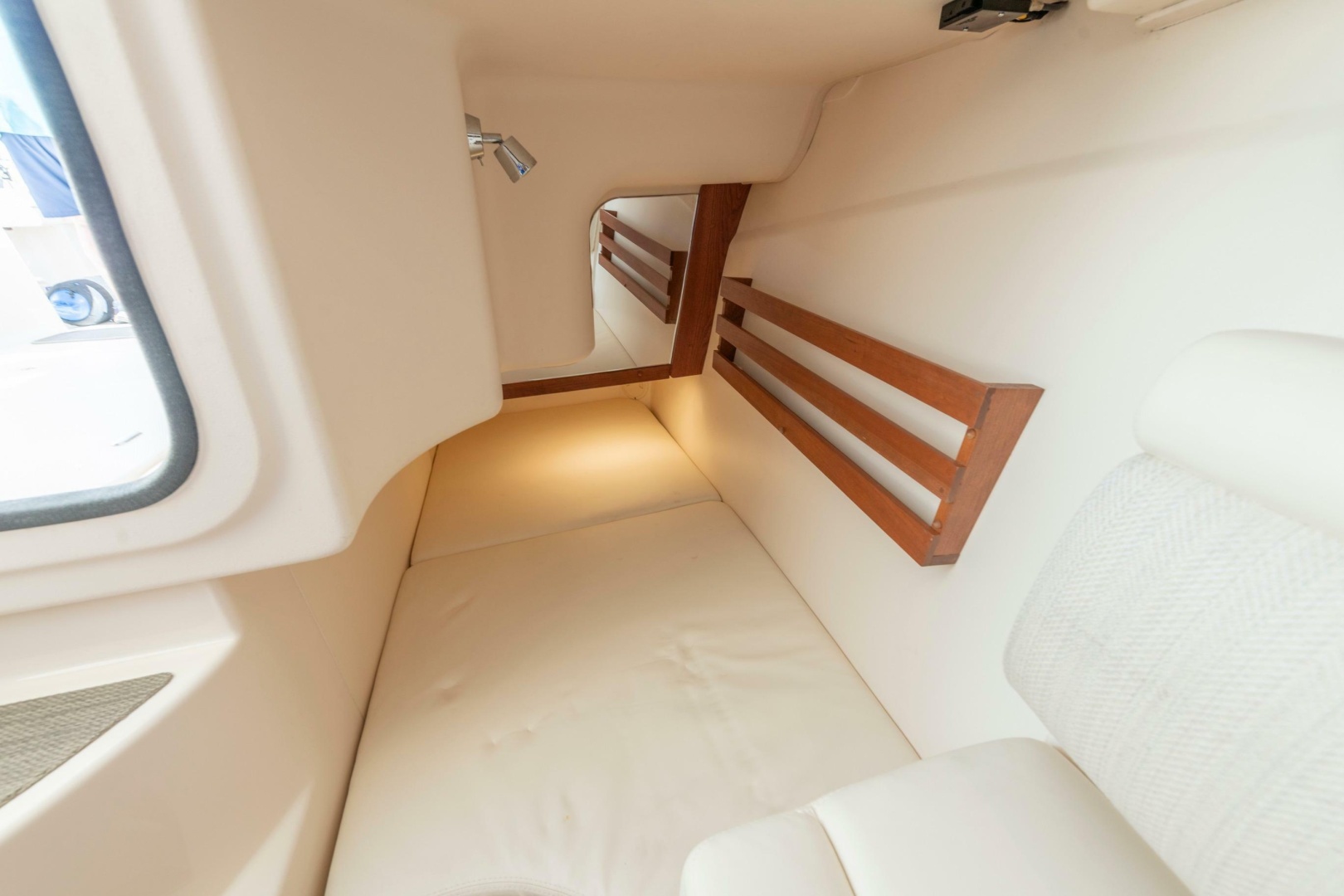 2019 Grady-White Freedom 375