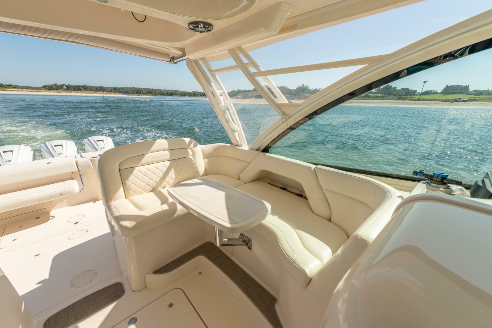 2019 Grady-White Freedom 375