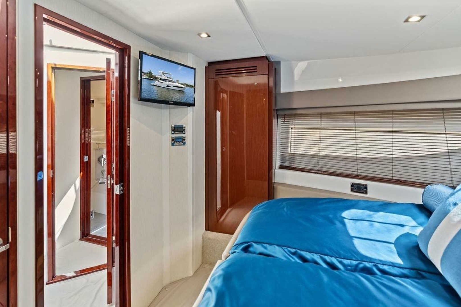 Sea Ray Fly 460 Yacht For Sale