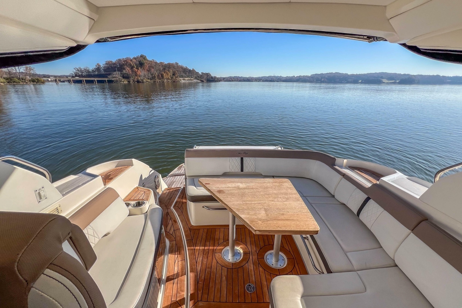 Sea Ray Sundancer 350 Coupe Yacht For Sale