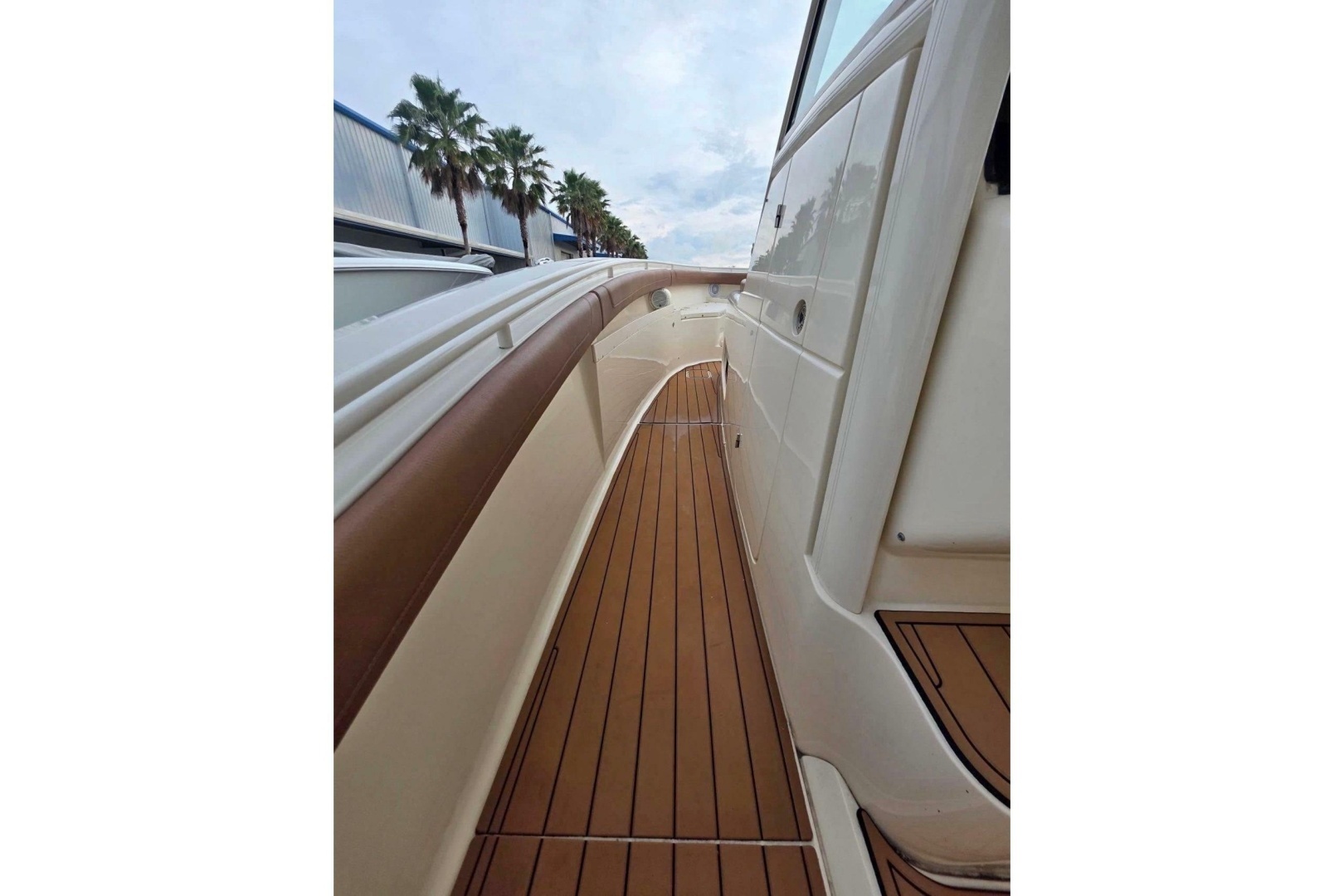 Scout 350 LXF Yacht For Sale