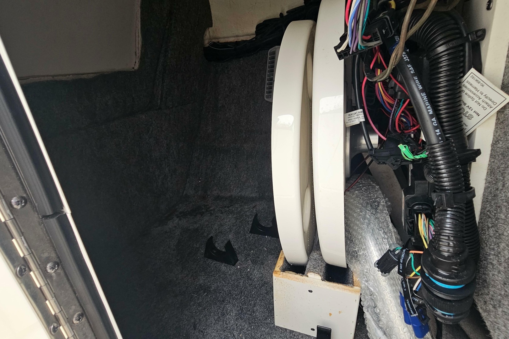 2017 Sea Ray SDX 240 Outboard