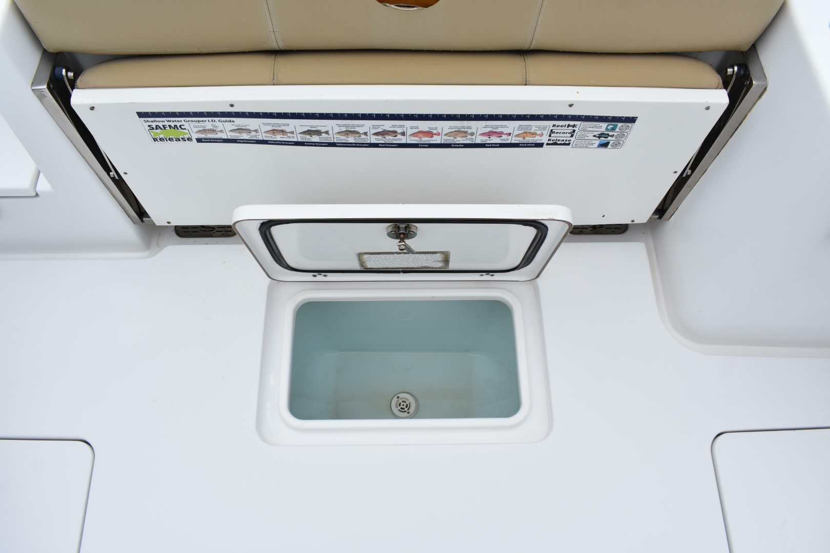 31ft Sportsman Yacht For Sale