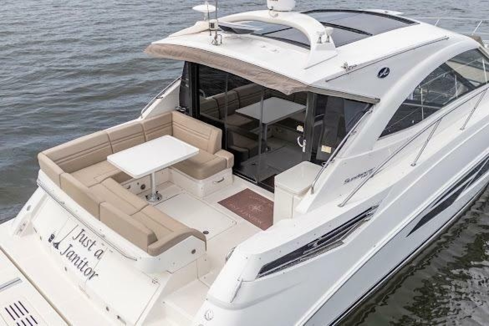 Sea Ray Sundancer 510 Yacht For Sale