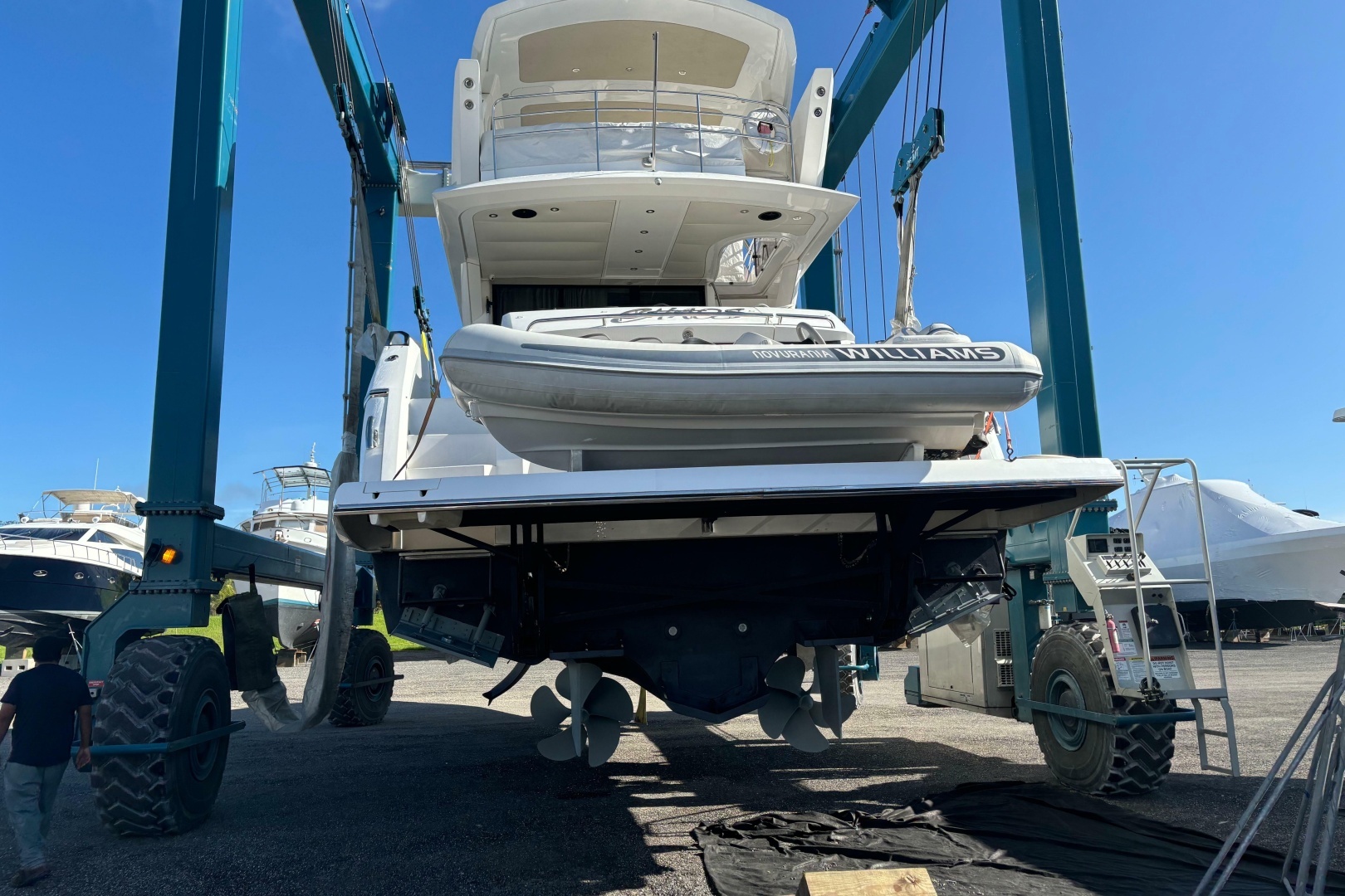 Sunseeker Manhattan 65 Yacht For Sale