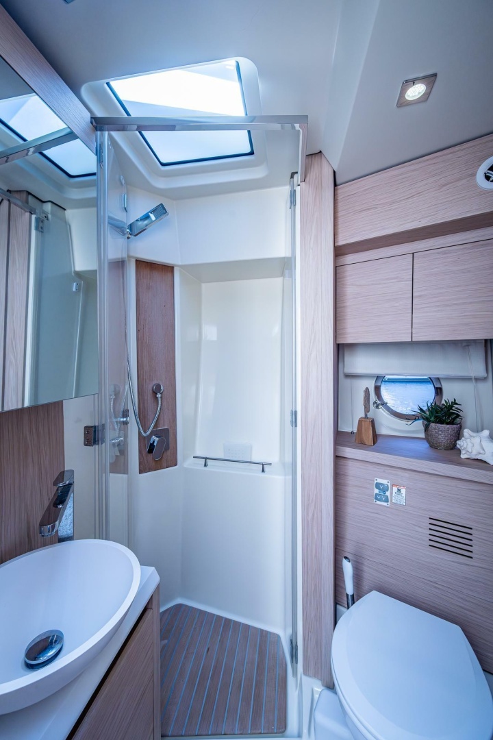 BLUE B 45ft Beneteau Yacht For Sale