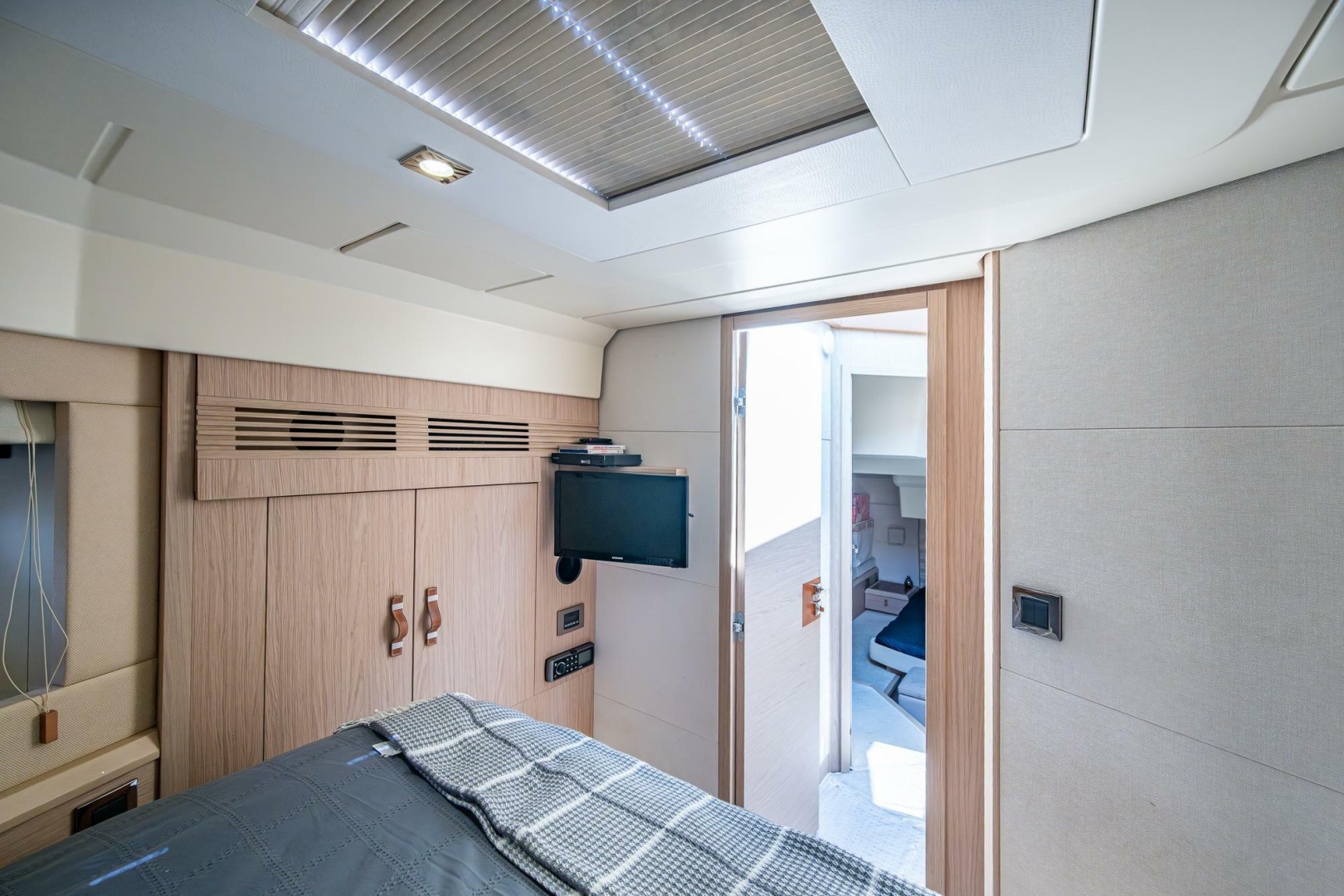 BLUE B 45ft Beneteau Yacht For Sale