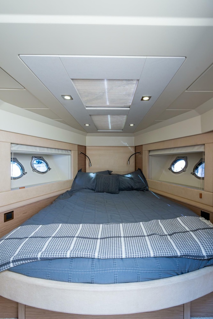 BLUE B 45ft Beneteau Yacht For Sale