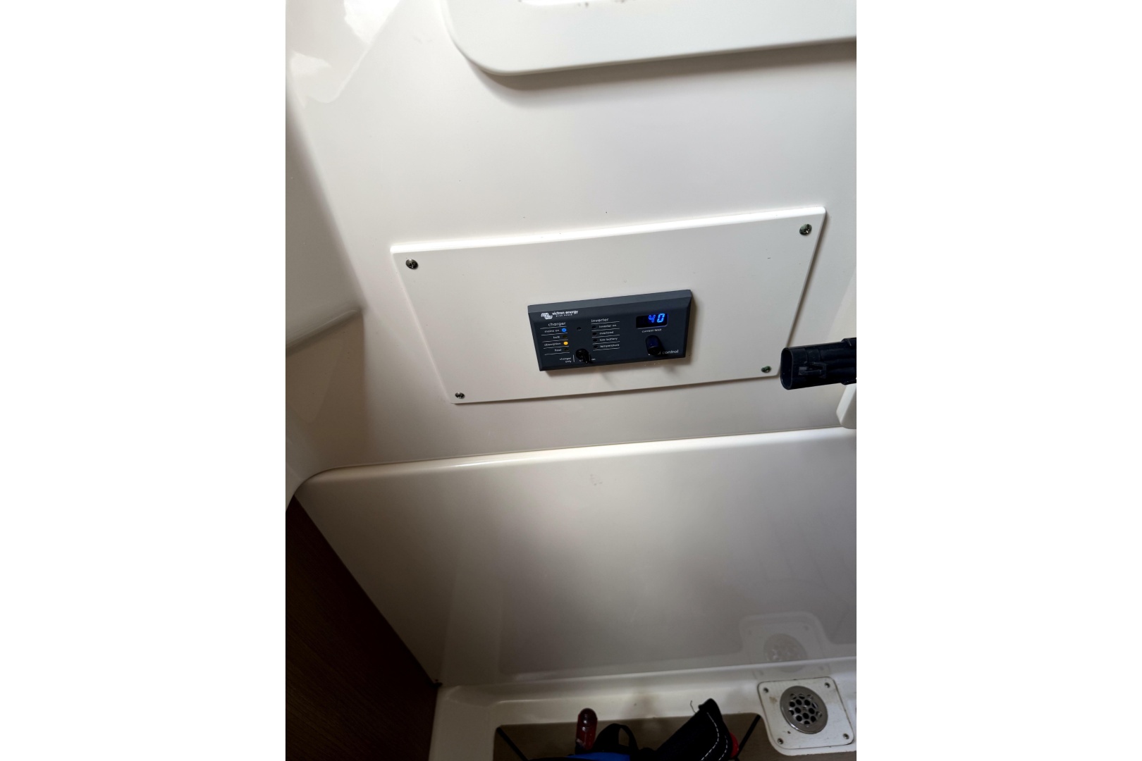 35ft Boston Whaler Yacht For Sale