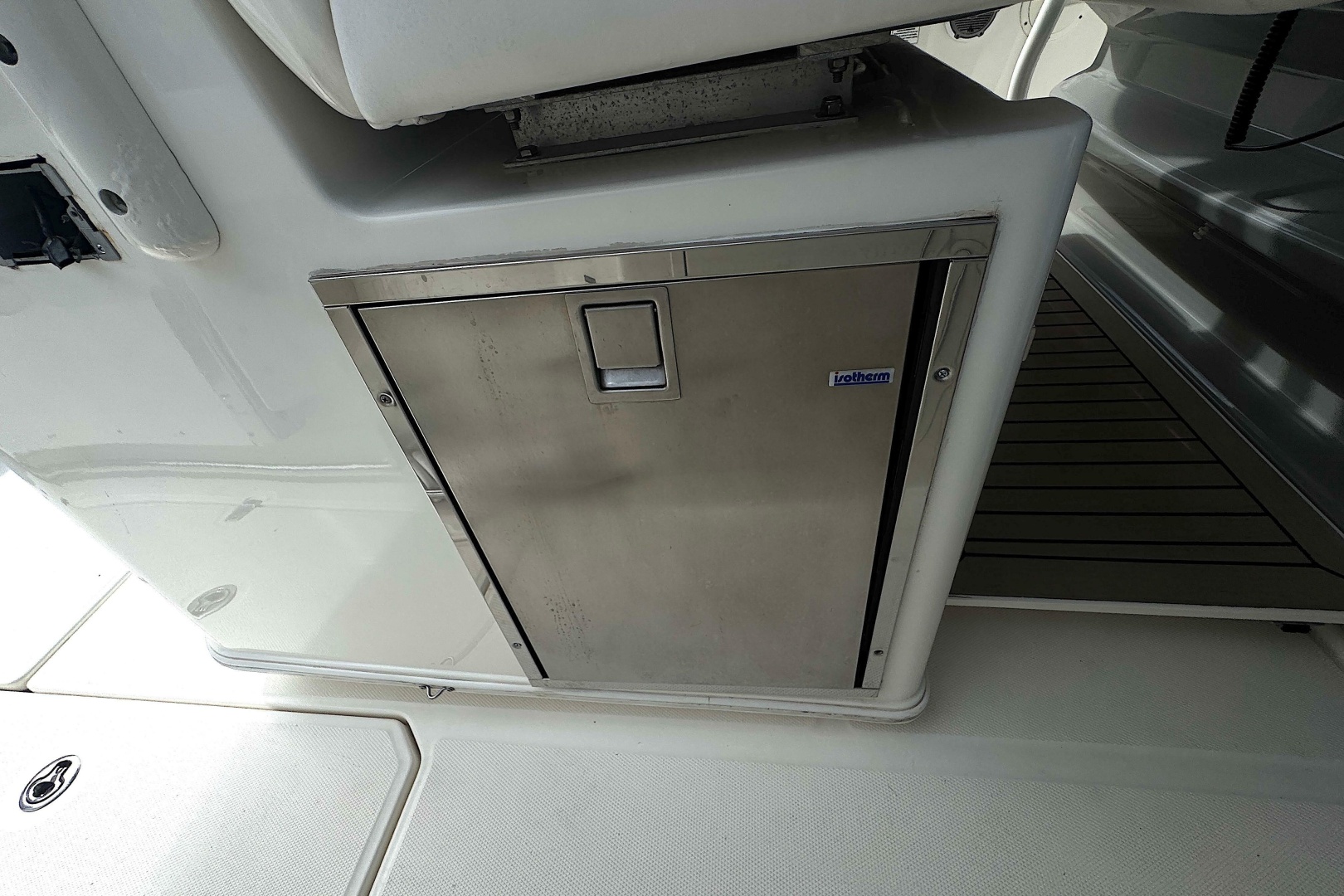 35ft Boston Whaler Yacht For Sale