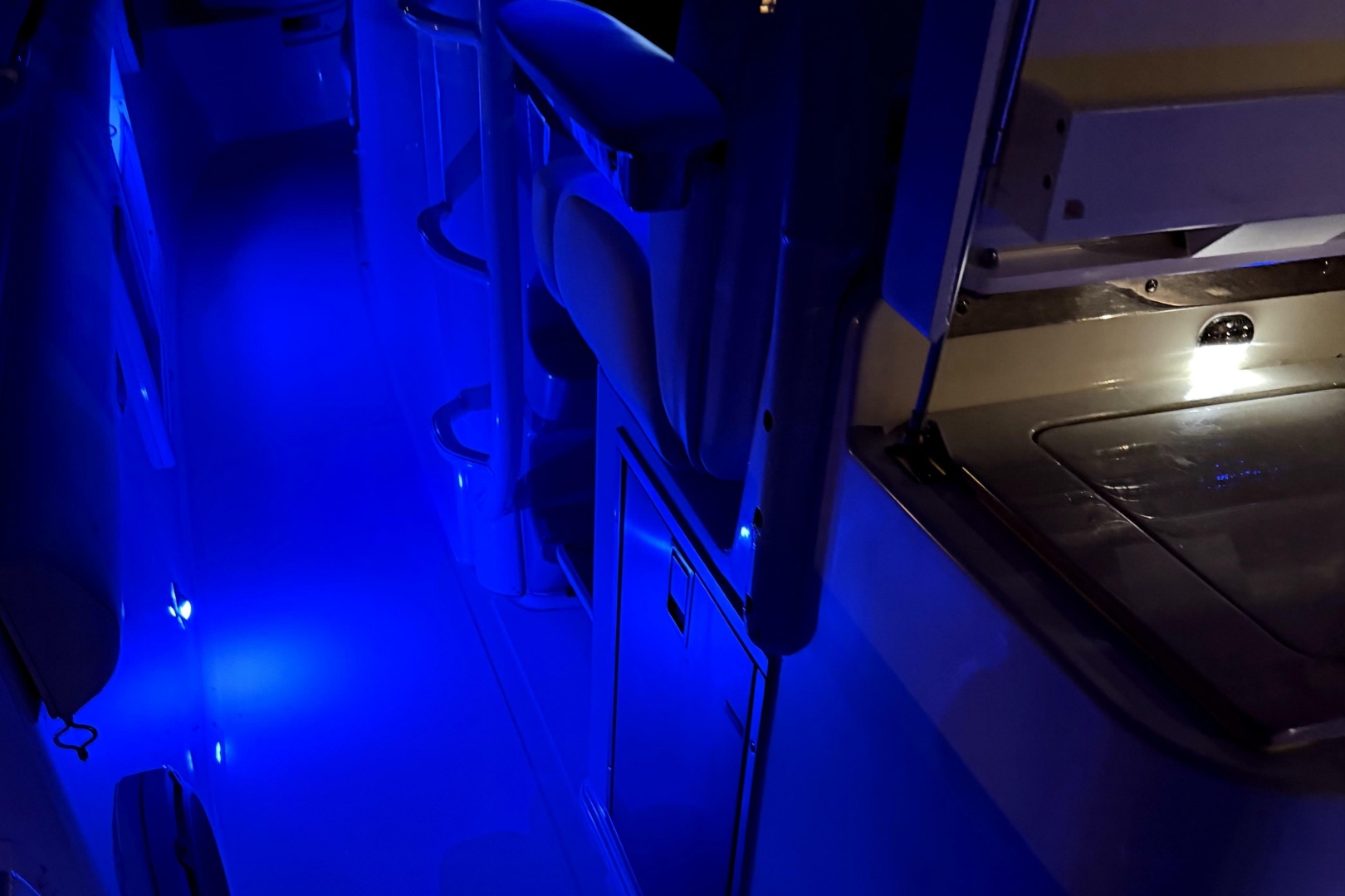 35ft Boston Whaler Yacht For Sale
