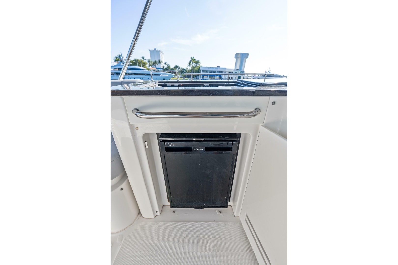 Sea Ray 510 Fly Yacht For Sale