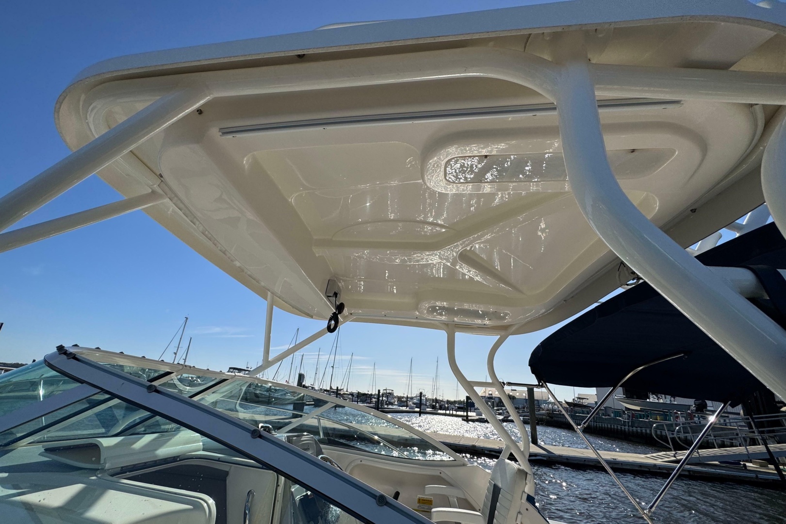 2014 Wellcraft 252 Coastal