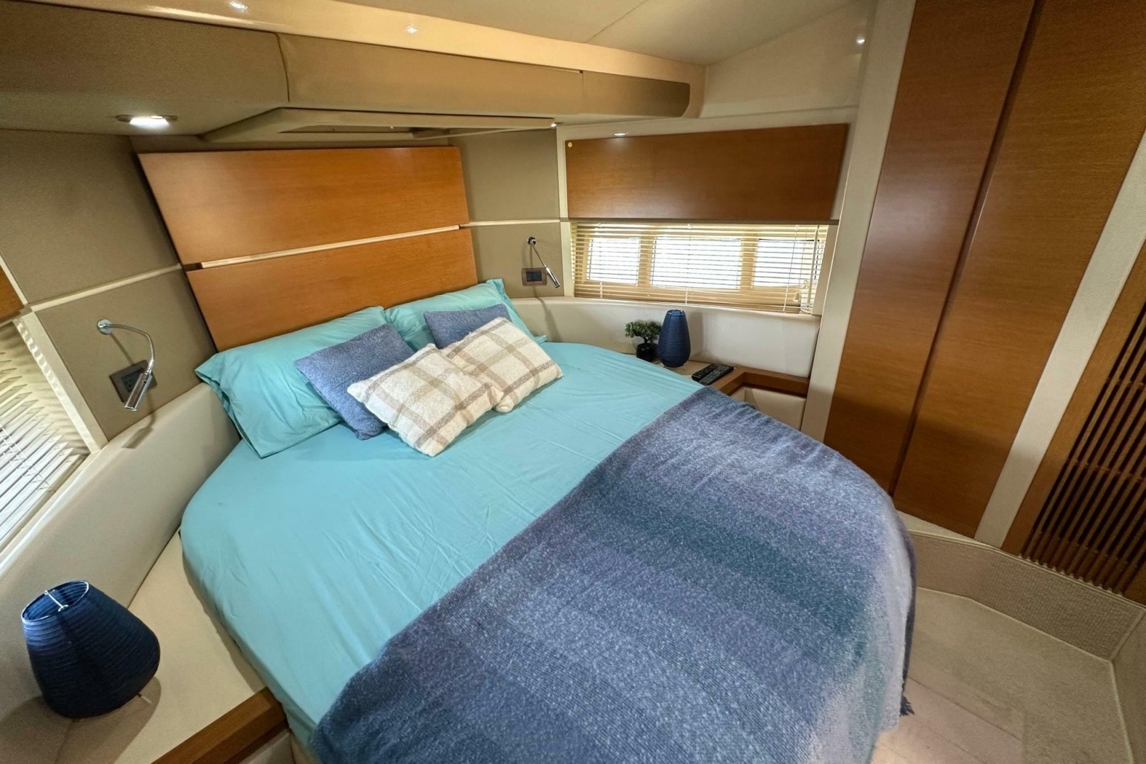 53ft Azimut Yacht For Sale