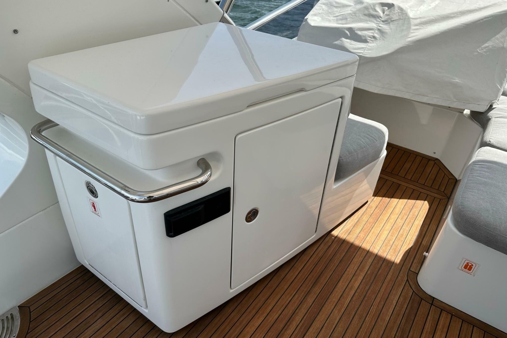 53ft Azimut Yacht For Sale