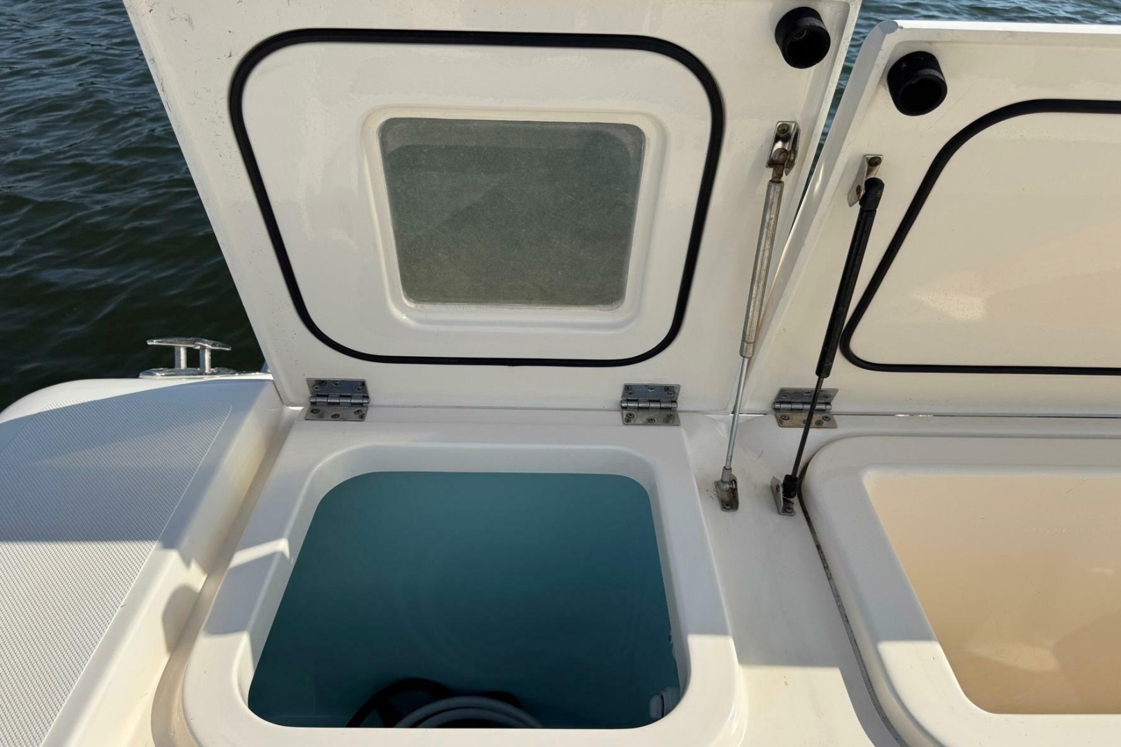 Pursuit OS 375 Offshore Yacht For Sale