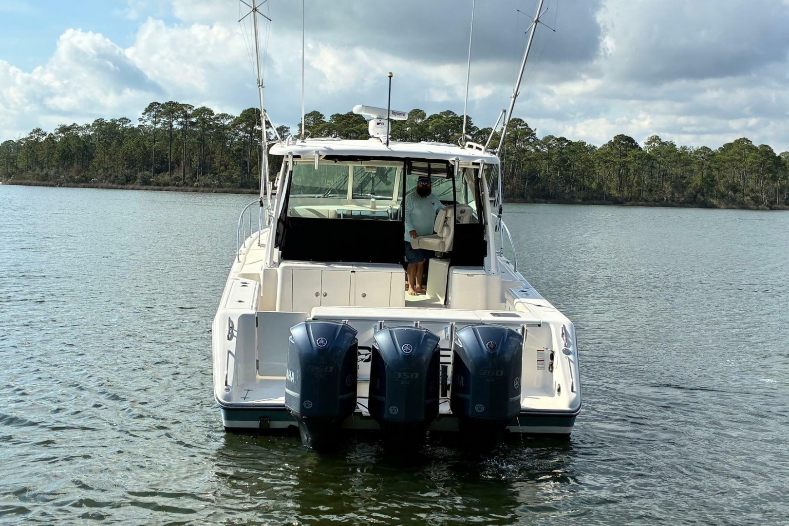 Pursuit OS 375 Offshore Yacht For Sale