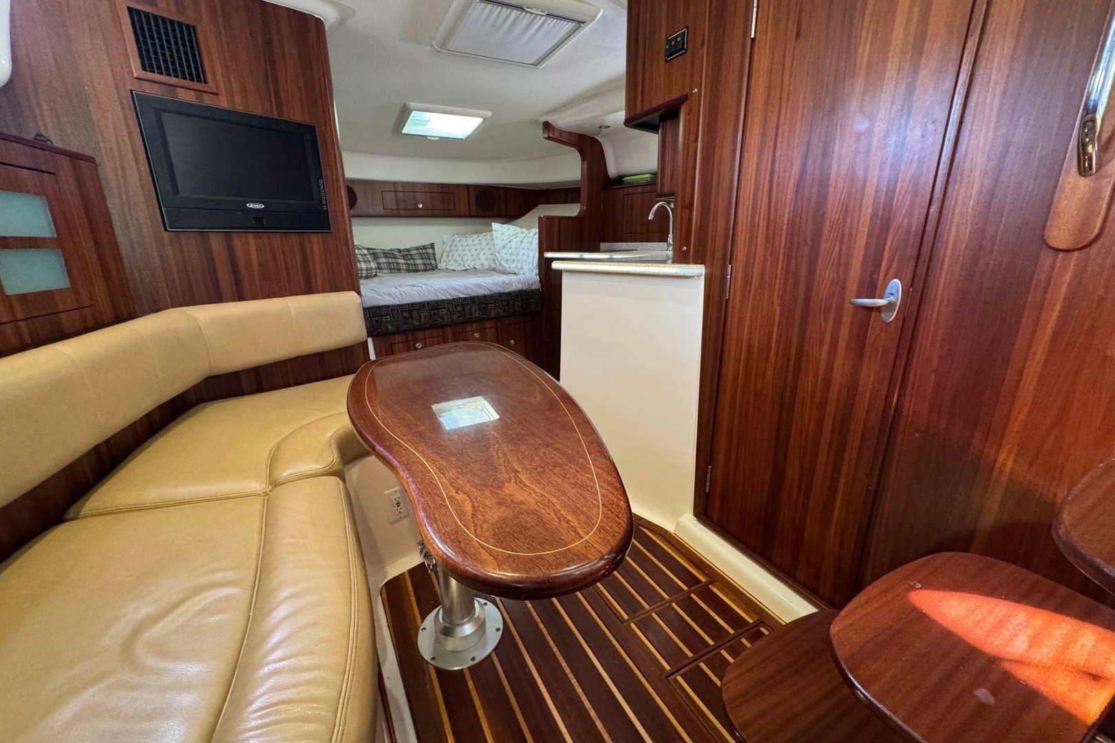 Pursuit OS 375 Offshore Yacht For Sale