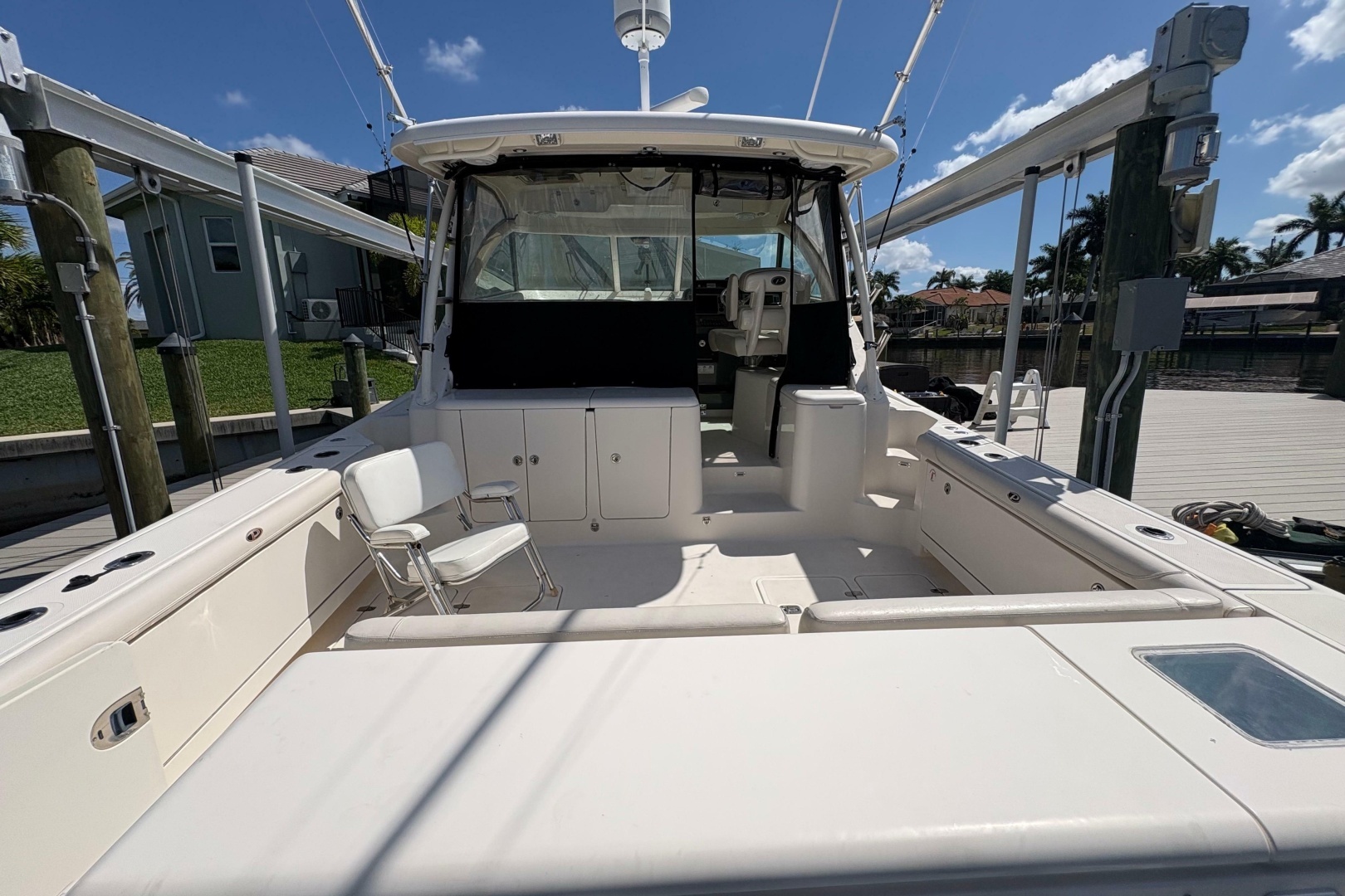 Pursuit OS 375 Offshore Yacht For Sale