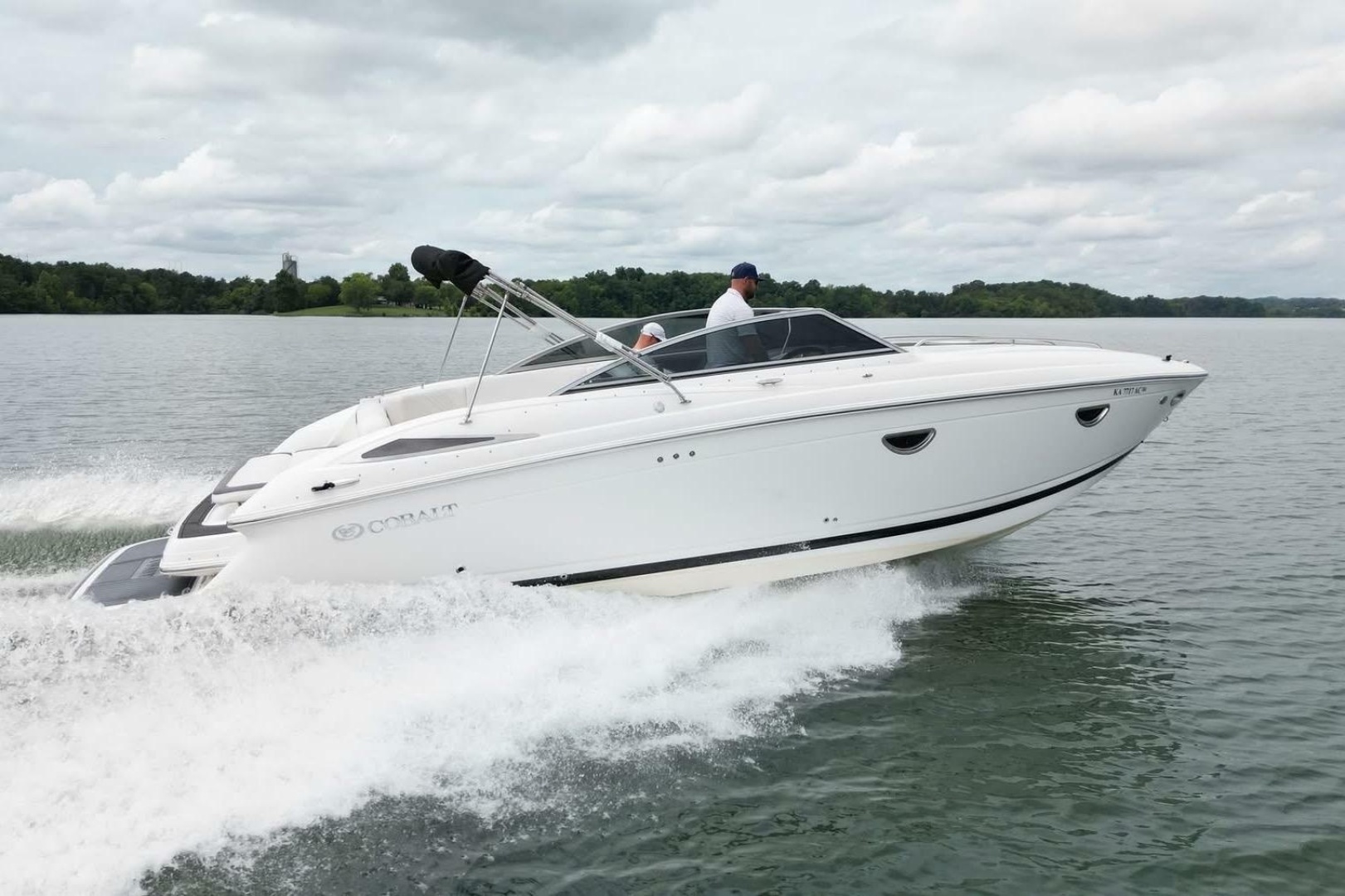 29ft Cobalt Yacht For Sale
